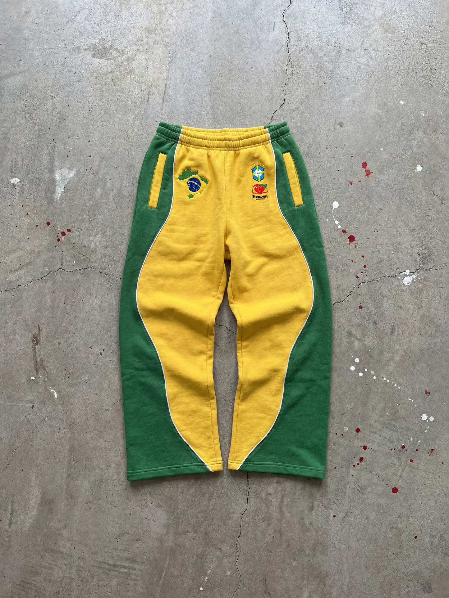 'BRAZIL' SWEATPANTS